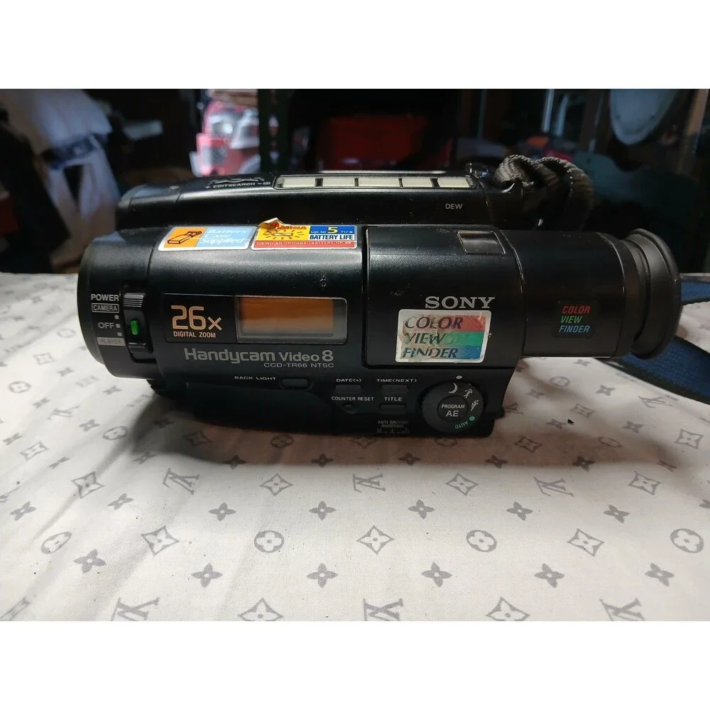 Sony Handycam CCD-TR66 | 8MM Camcorder W/Bag - Tested & Working No Batt/charger